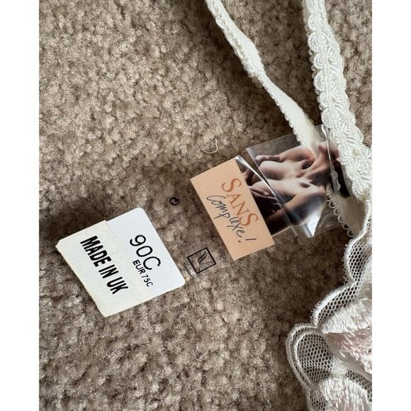 Sans Complexe 34C Bra Underwire Embroidered Ivory Floral Pink Accents NWT - Picture 2 of 3